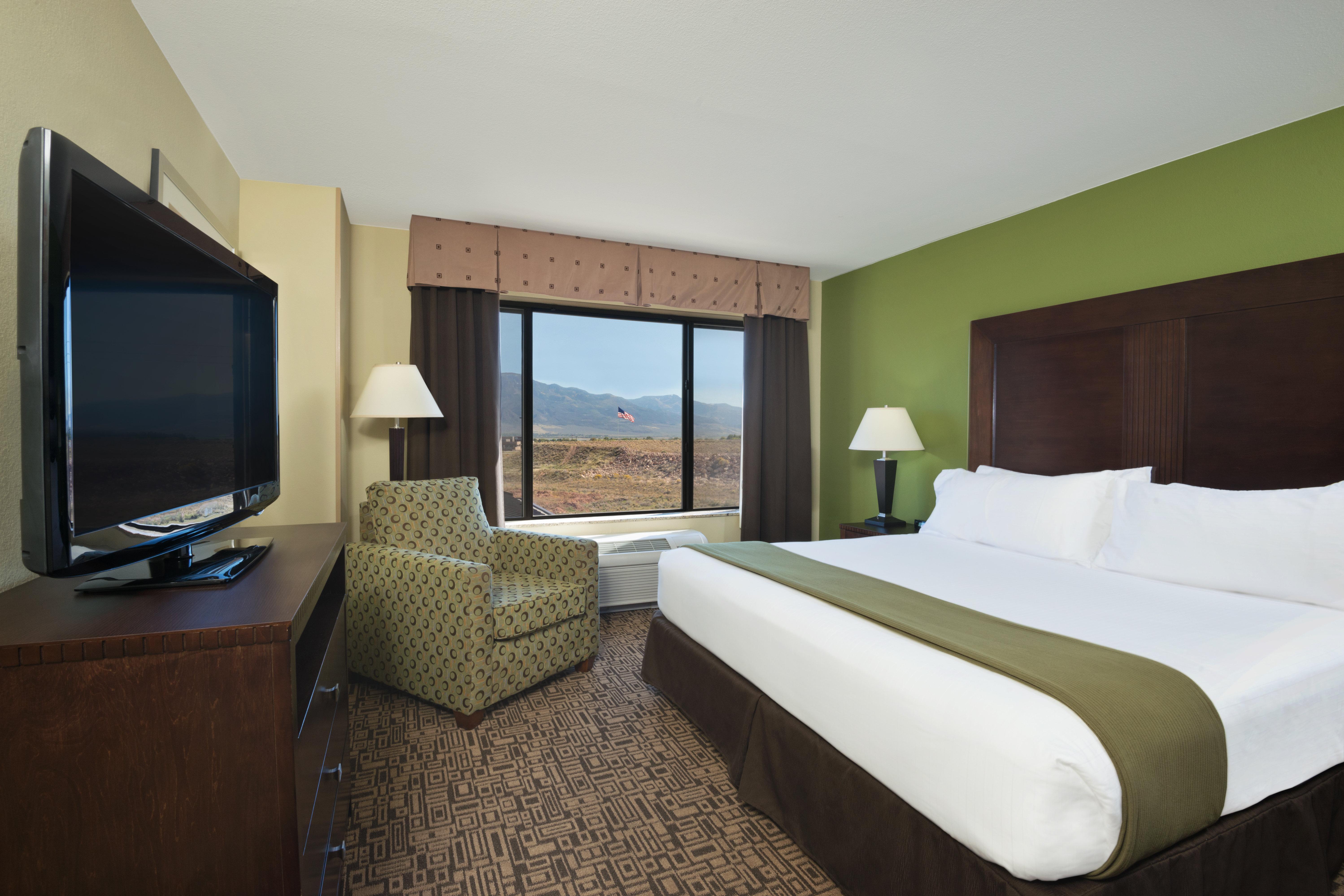 Holiday Inn Express Richfield By Ihg Buitenkant foto
