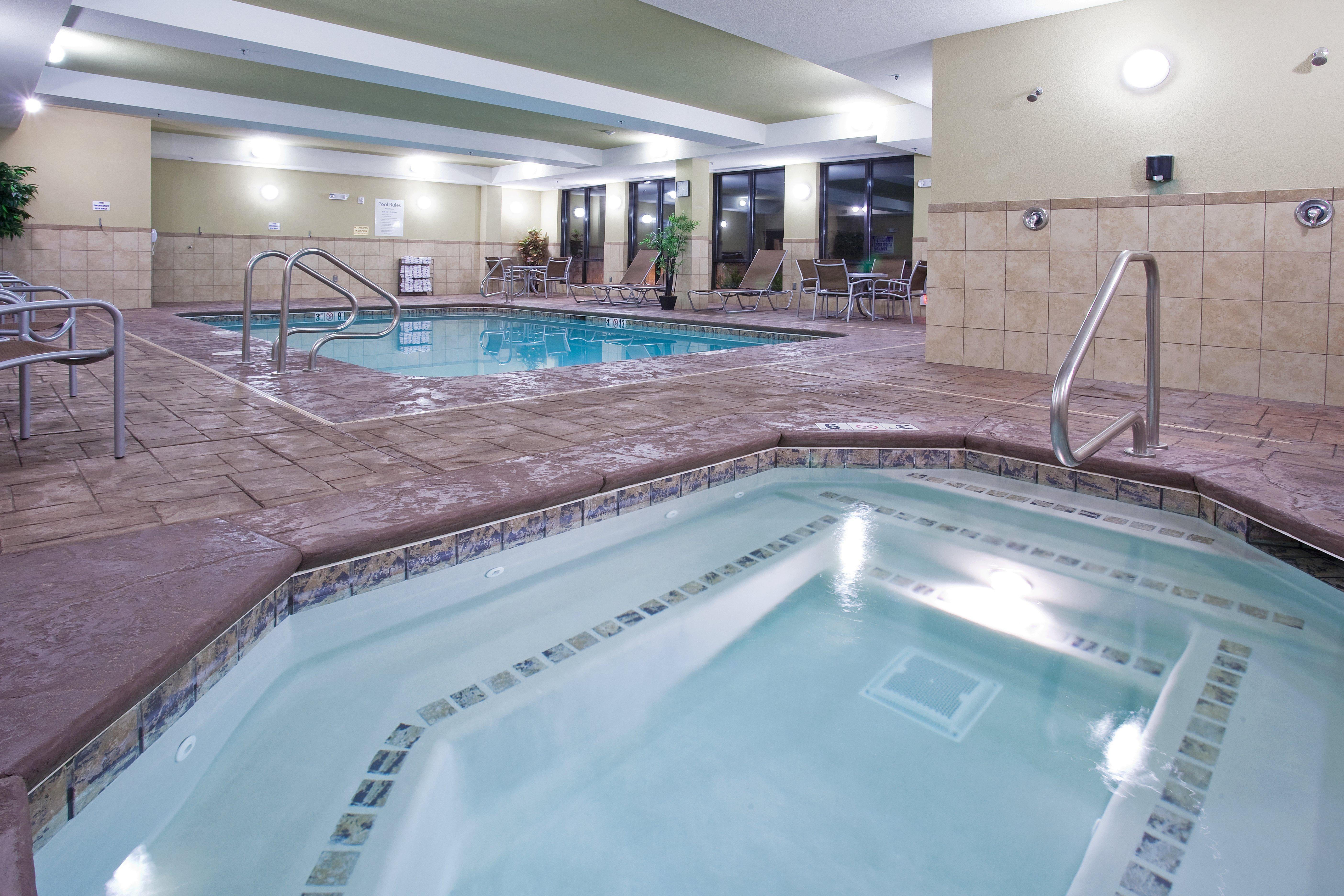 Holiday Inn Express Richfield By Ihg Buitenkant foto