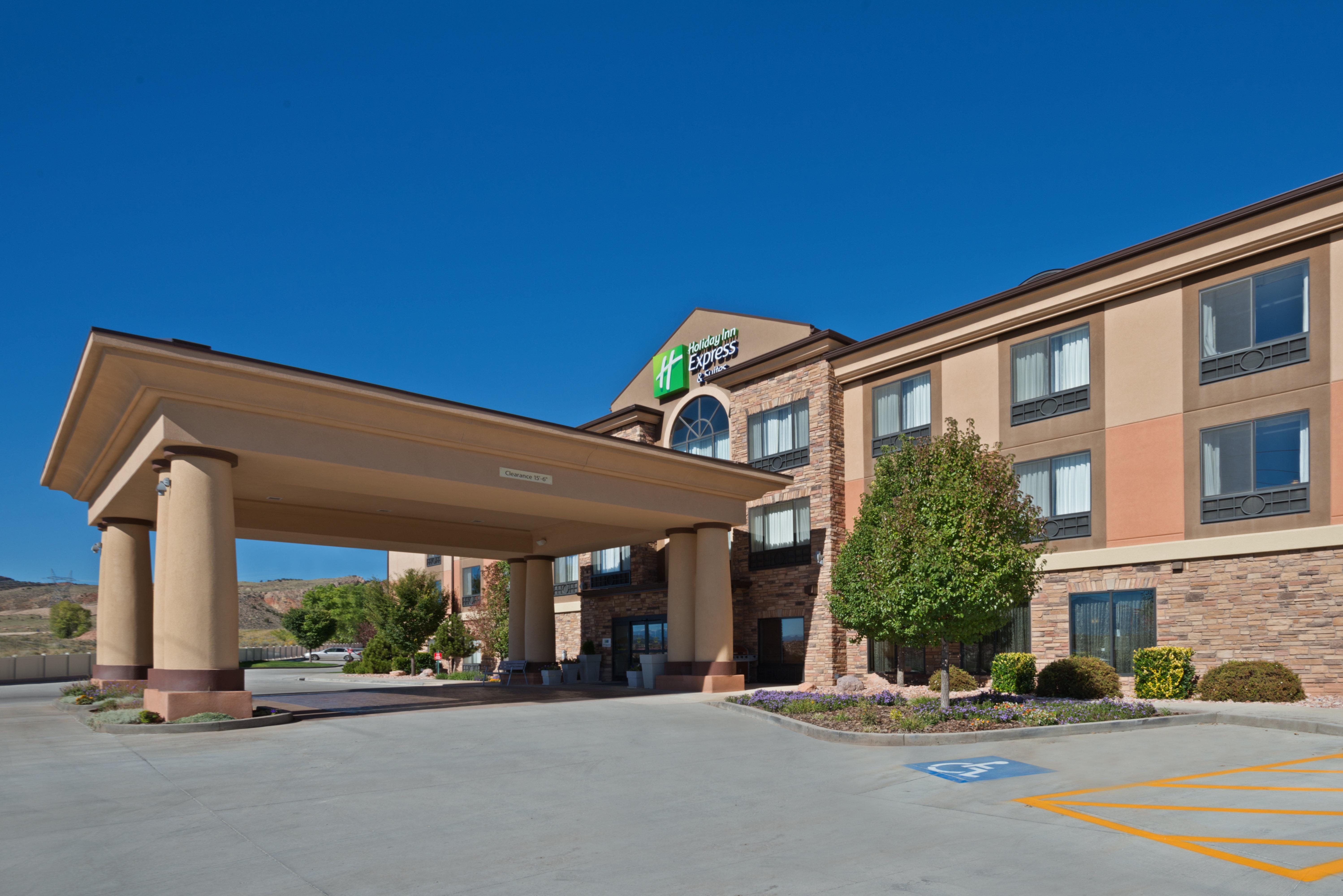 Holiday Inn Express Richfield By Ihg Buitenkant foto
