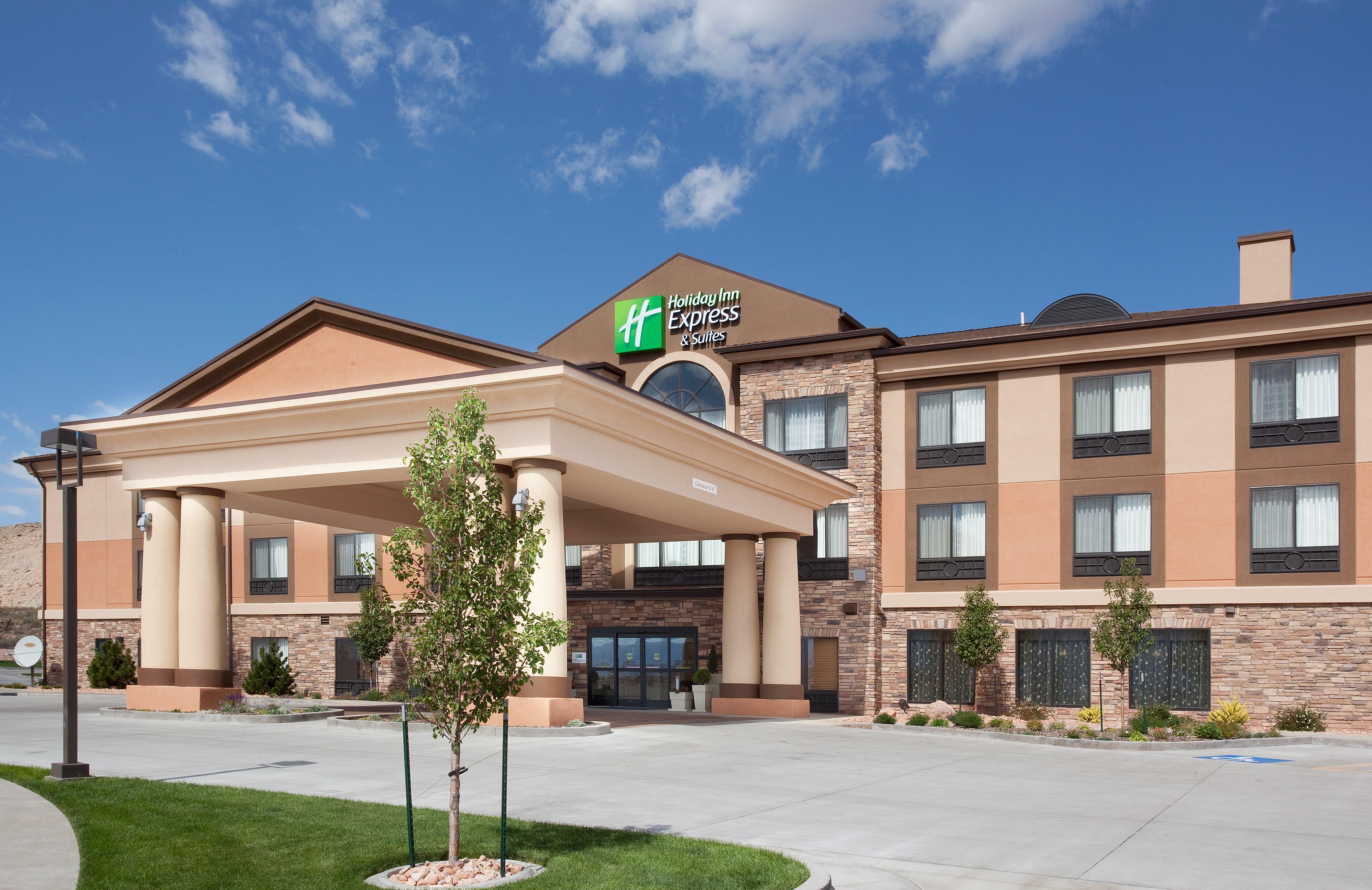 Holiday Inn Express Richfield By Ihg Buitenkant foto